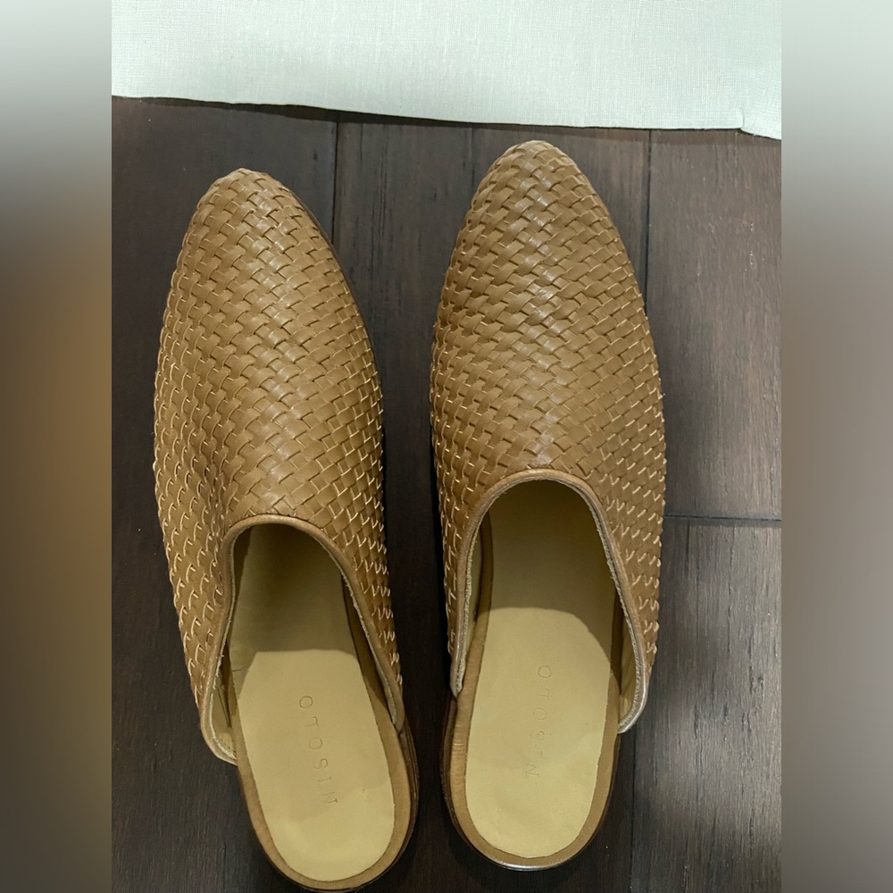 NWOT Nisolo Ama woven mules